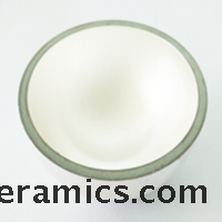 Piezoelektrische Keramikkugel und Halbkugelkomponente